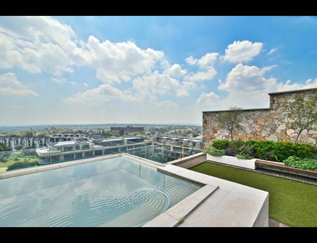 4 BEDROOM APARTMENT FOR SALE IN HOUGHTON